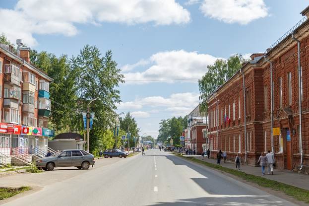 Улицы города глазова. Площадь свободы Глазов 2000. Свобода Глазов. Площадь свободы 4 Глазов. Улица Глазовская в Глазове Удмуртия.