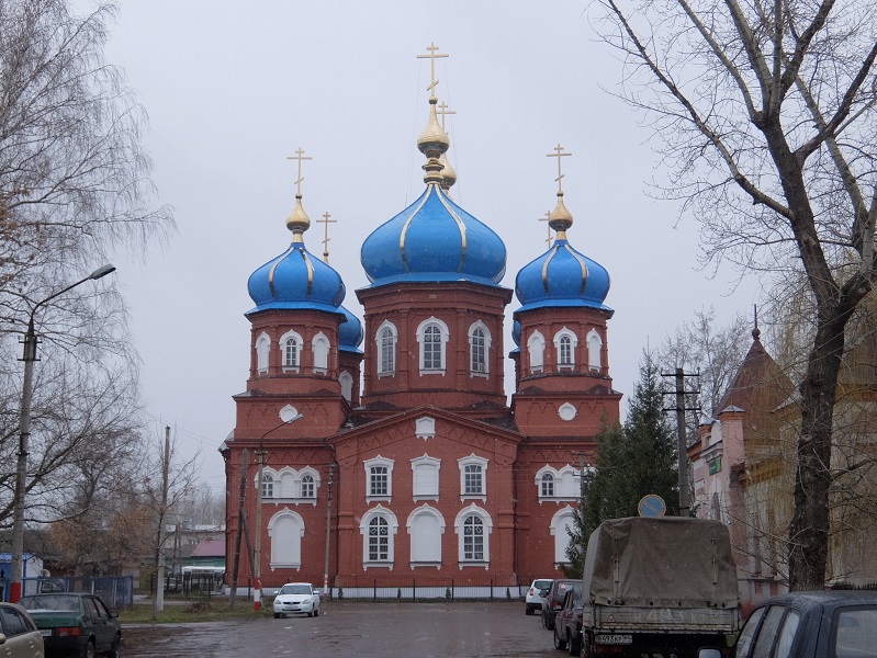 Петровск. Петровск собор Покрова. Покровский храм Петровск. Город Петровск храм. Храм Покрова Пресвятой Богородицы Петровск Саратовская область.